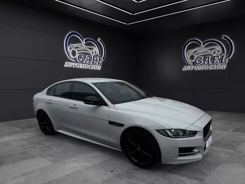 JAGUAR XE XE 2.0 Diesel R-Sport AWD Aut. 180