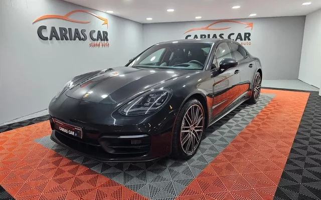 Porsche Panamera 4 E-Hybrid
