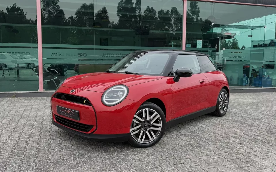 MINI 3 Portas Cooper SE Classic M