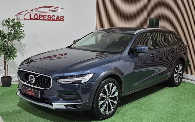 Volvo V90 Cross Country 2.0 B5 Plus AWD