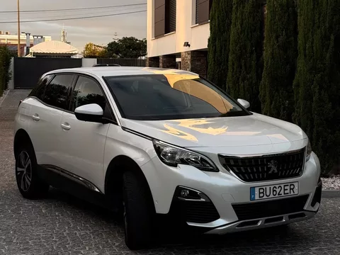 Peugeot 3008 PureTech 130 Stop & Start GPF Allure Pack