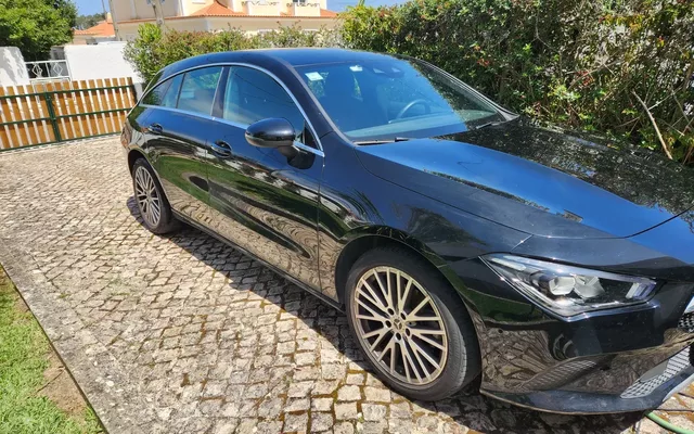 Mercedes-Benz CLA 180 7G-DCT Progressive Line Advanced