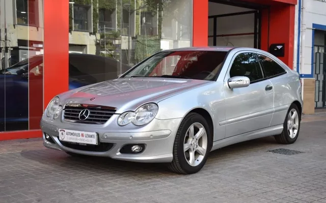 MERCEDES-BENZ Clase C C Sportcoupé 180 K Classic - 7990€ en Valencia