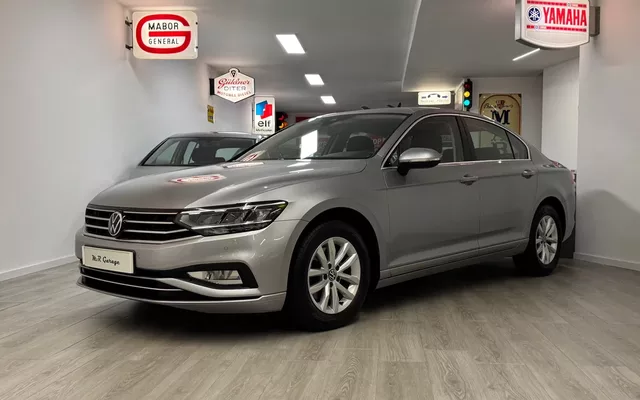 VW Passat 2.0 TDI Business DSG