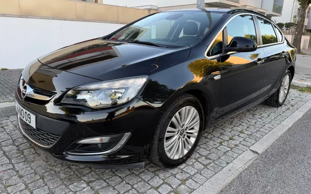 Opel Astra 1.7 CDTi Cosmo Start/Stop