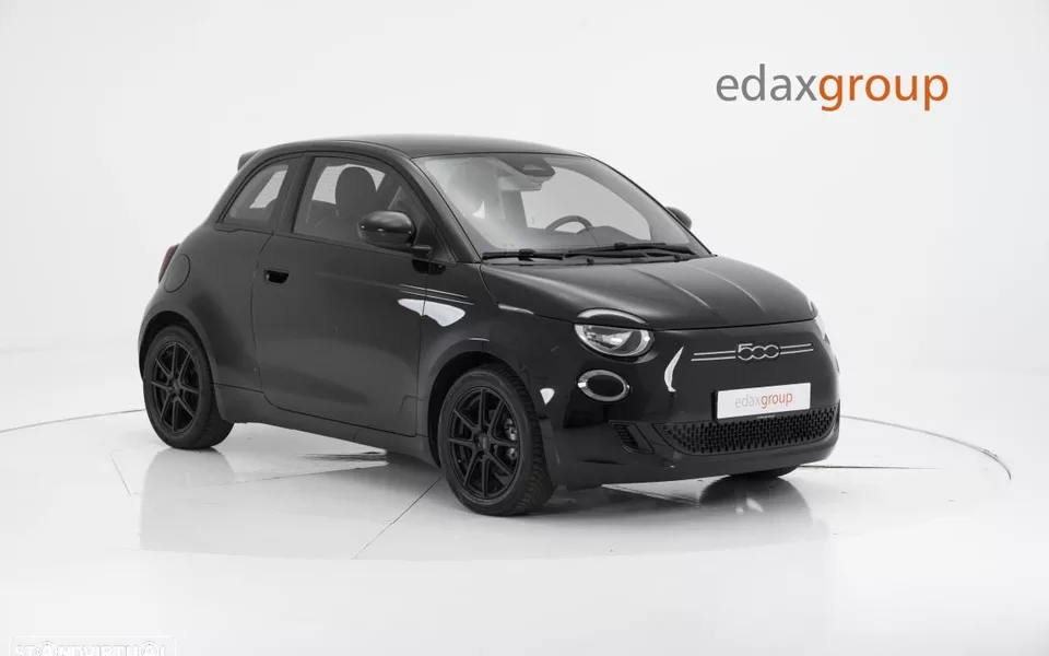 Fiat 500e Action