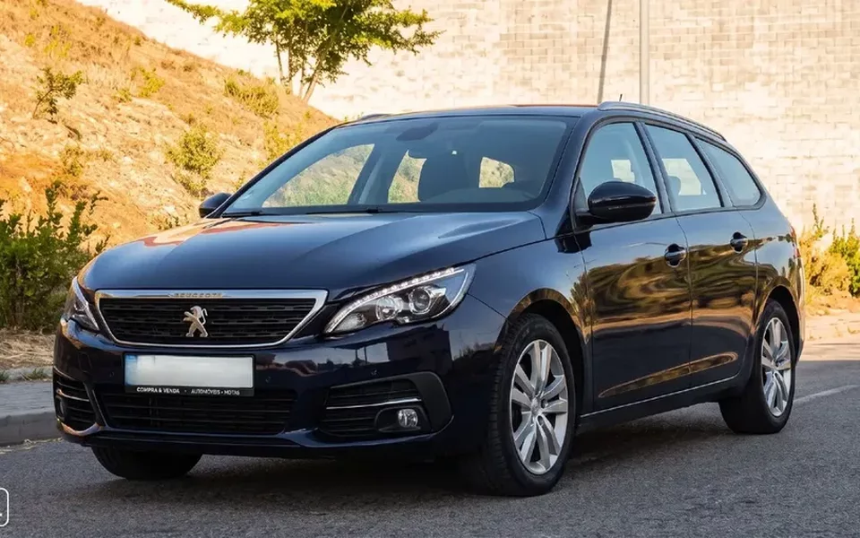 Peugeot 308 SW BlueHDi 130 EAT8 Active Pack