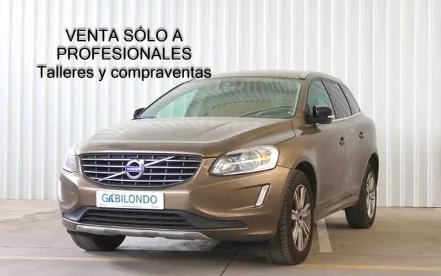 VOLVO XC60 2.0 D3 Momentum Auto