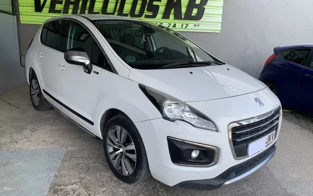 PEUGEOT 3008 3008 1.2 PureTech S&S Access 130