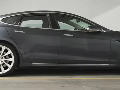 Tesla Model S Long Range