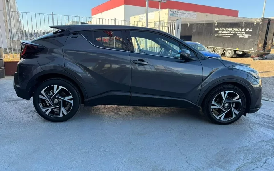 TOYOTA C-HR C-HR 125H Advance