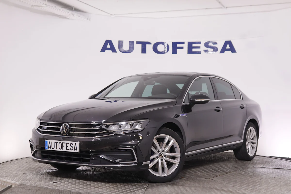 Volkswagen Passat GTE 1.4 TSI EPOWER AUTO DSG 218CV 4P # NAVY,IVA DEDUCIBLE,