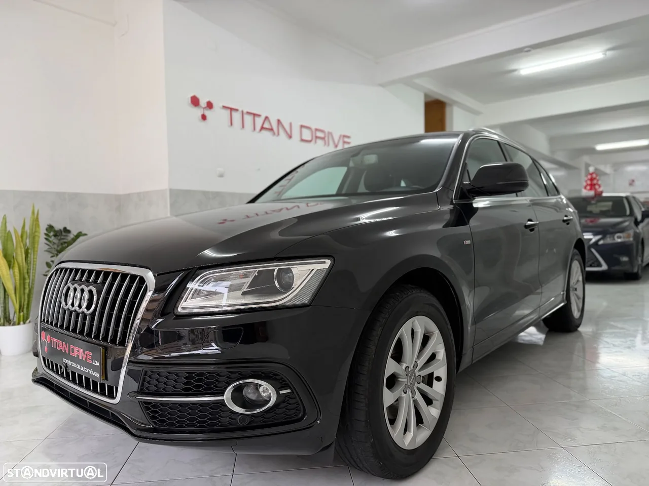 Audi Q5 2.0 TDI Business Line S-line