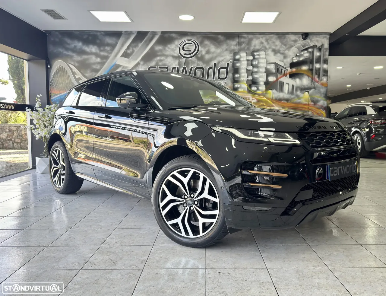Land Rover Range Rover Evoque P250 R-Dynamic HSE
