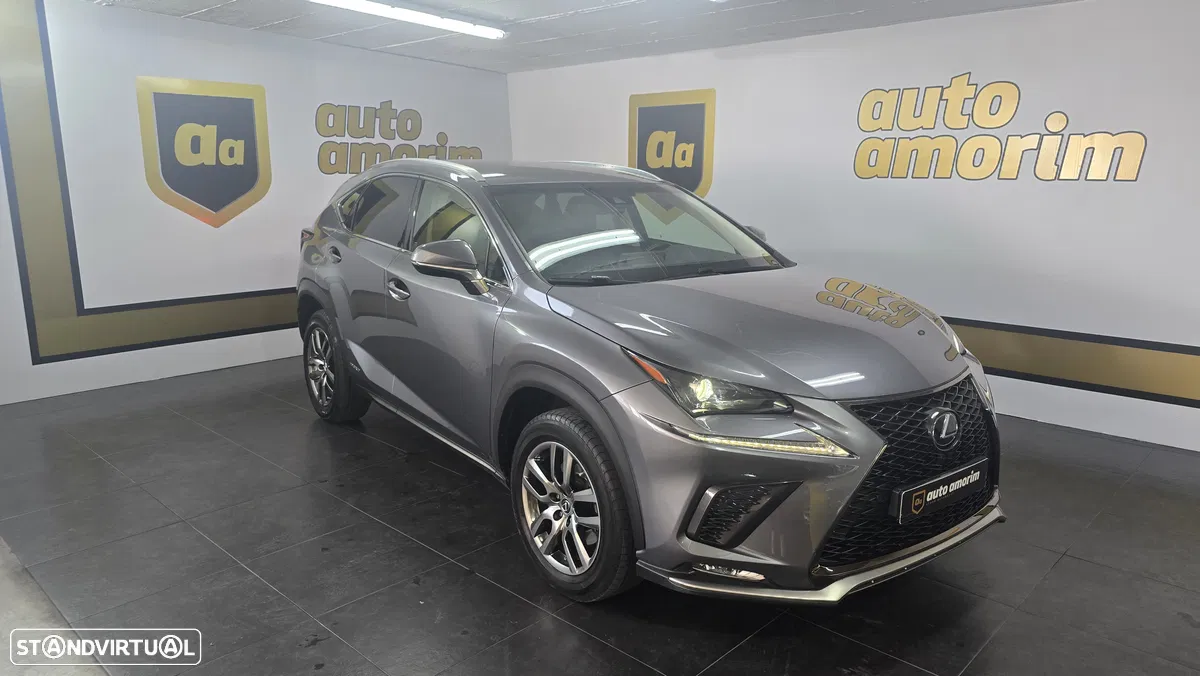 Lexus NX 300h Executive+