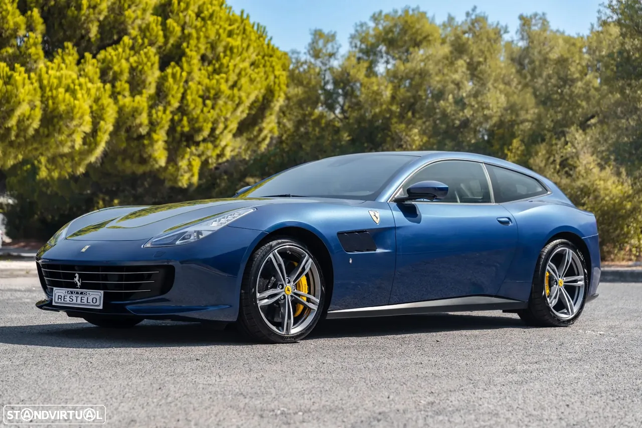 Ferrari GTC4 Lusso T