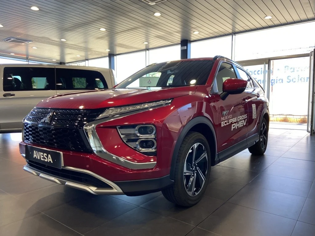 MITSUBISHI Eclipse Cross Eclipse Cross PHEV Kaiteki 4WD