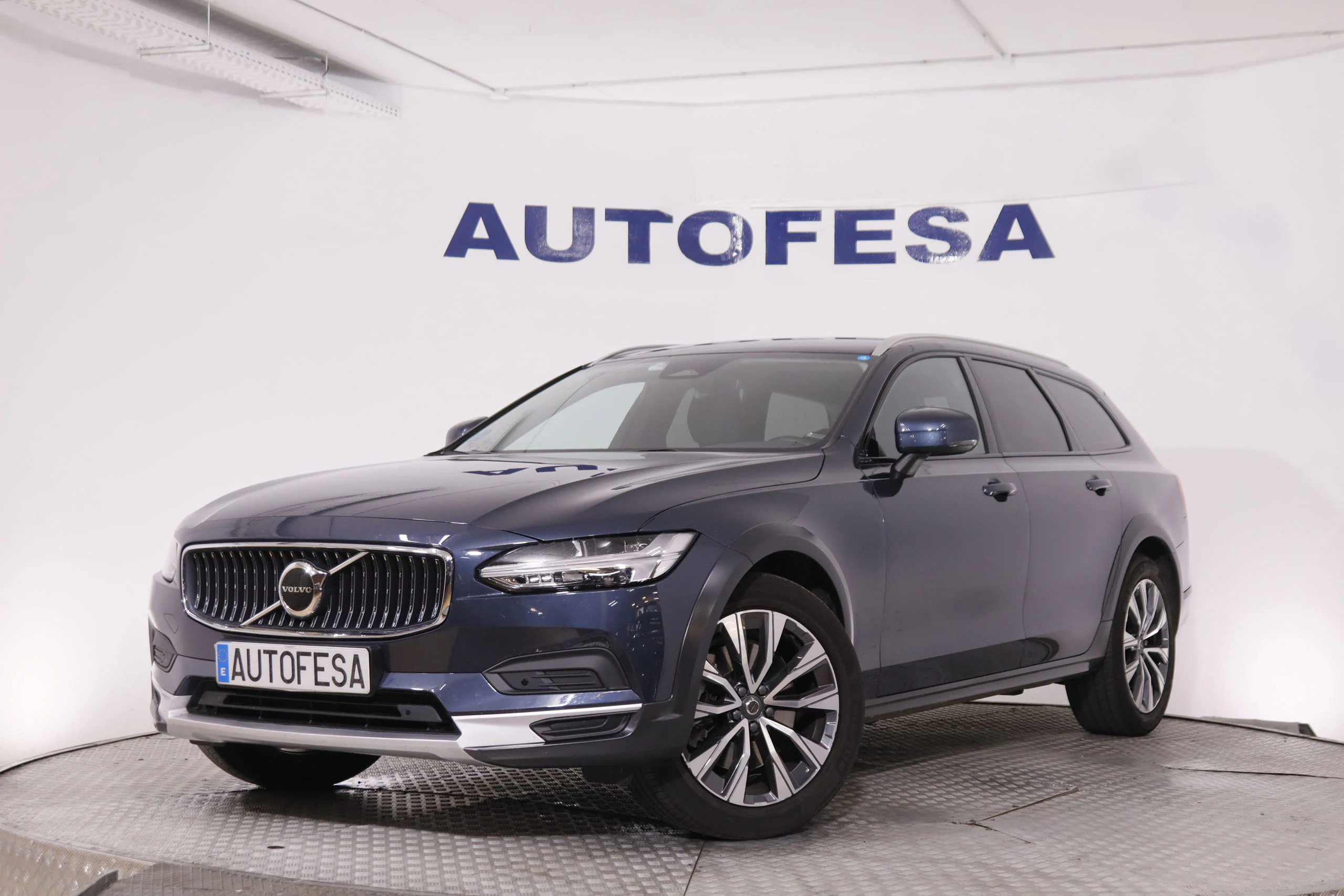 Volvo V90 Cross Country CROSS CONUNTRY 2.0D B4 CORE AWD AUTO 197CV 5P # IVA DEDUCIBLE,NAVY