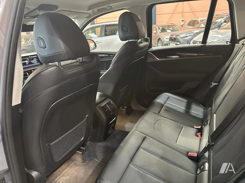 BMW X3 X3 sDrive 18dA xLine M Sport