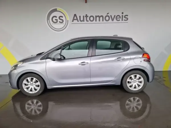 Peugeot 208 2019 1.5 BlueHDi Active