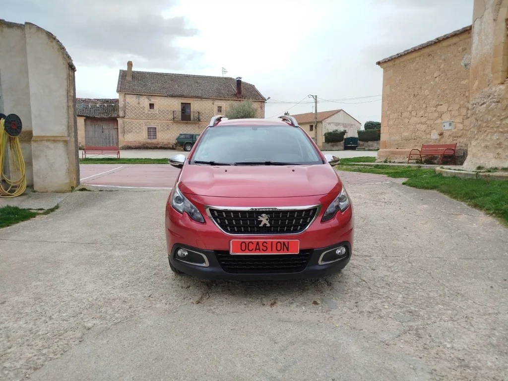 PEUGEOT 2008 2008 1.6 BlueHDI Style 100