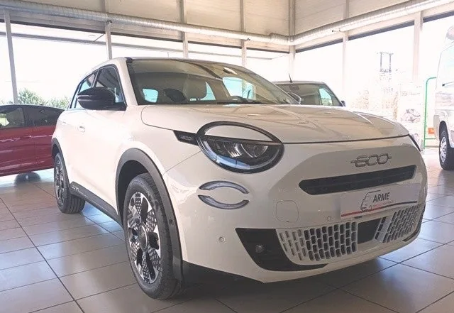 FIAT 600 600 1.2 MHEV La prima DDCT 74kW