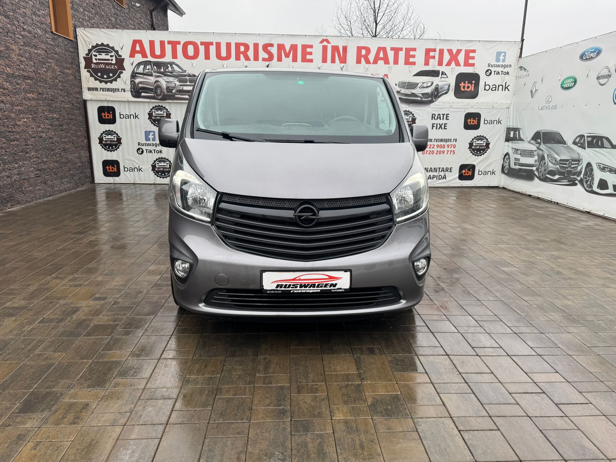 Opel Vivaro 1.6Diesel 2015 6 Locuri MIXT Long