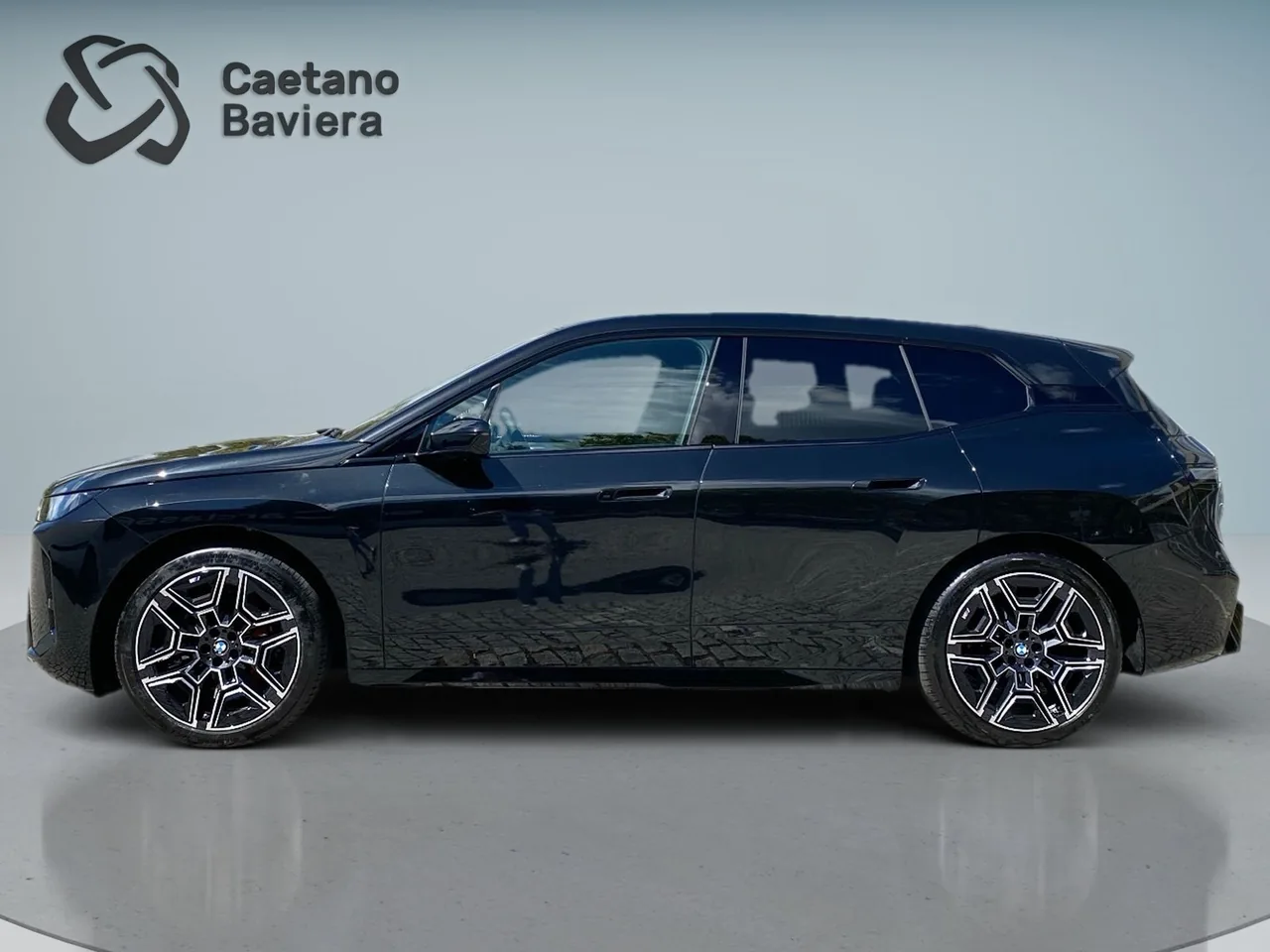 BMW iX