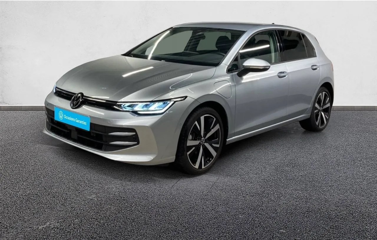 VOLKSWAGEN GOLF 1.5 eHybrid 204 DSG6 VW Edition