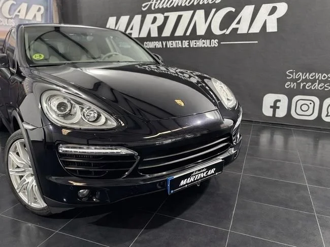 PORSCHE Cayenne 3.0 TD Platinum Edition Tiptronic