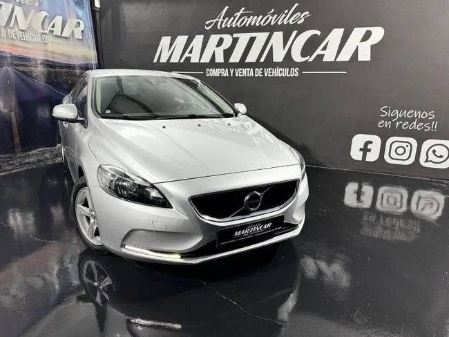 VOLVO V40 V40 D2 Kinetic 120