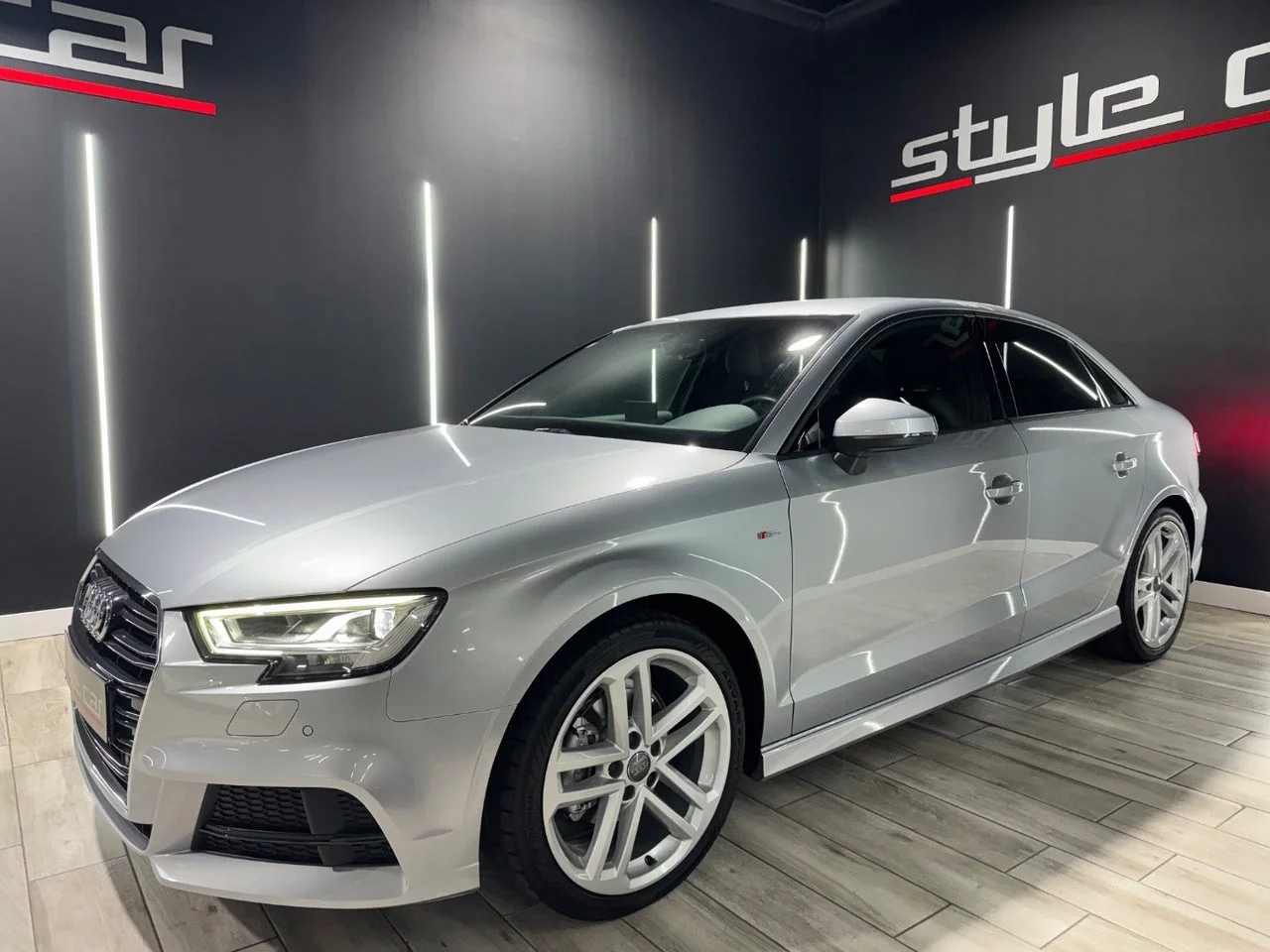 AUDI A3 A3 Sedán 30 TFSI S Line S tronic 85kW