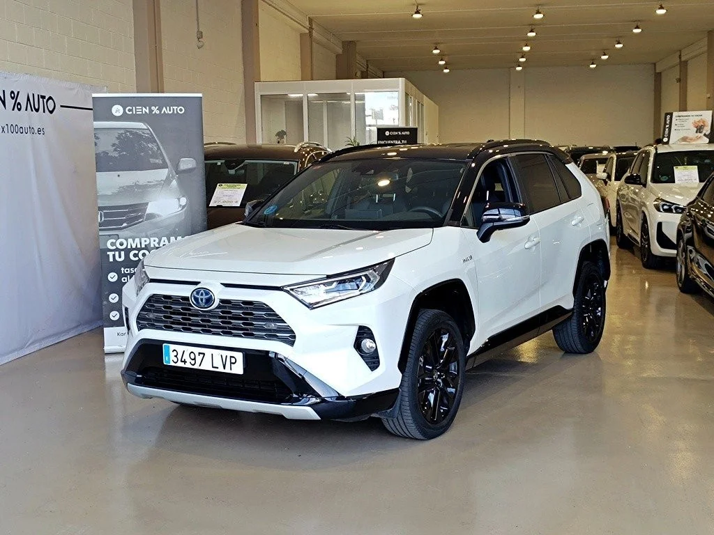 TOYOTA RAV-4 2.5l 220H Style
