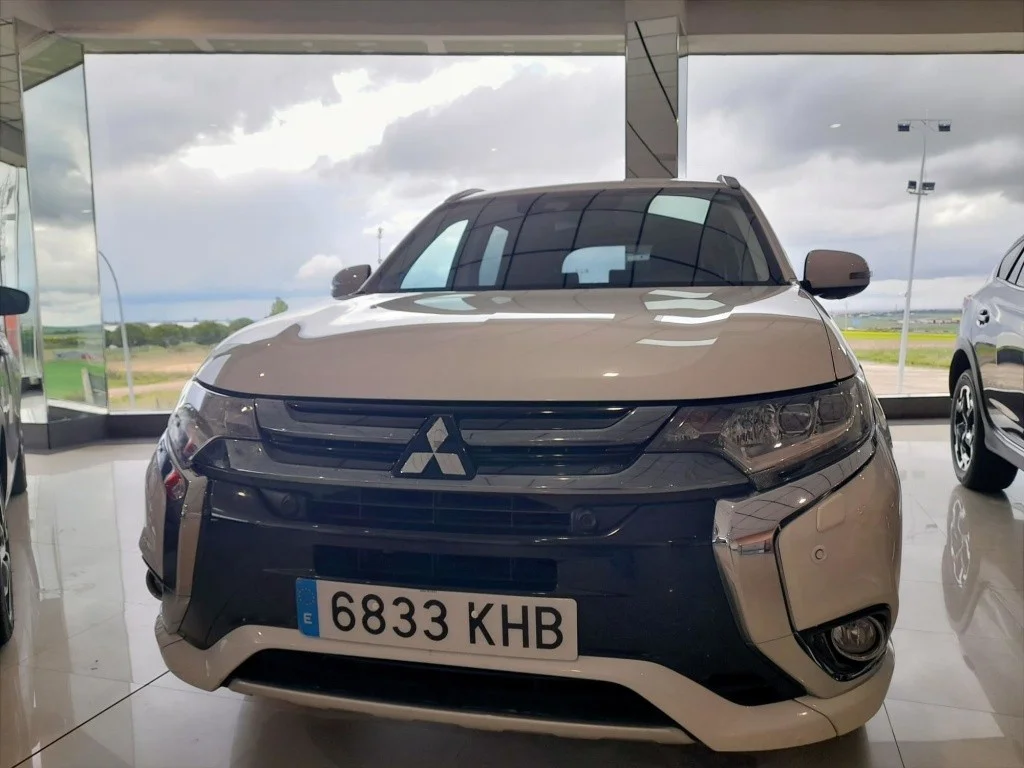 MITSUBISHI Outlander Outlander PHEV Motion 4WD