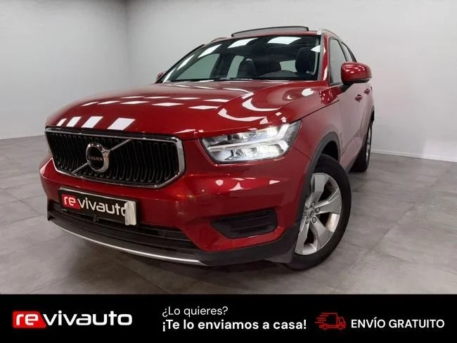VOLVO XC40 XC40 D4 Momentum AWD Aut.