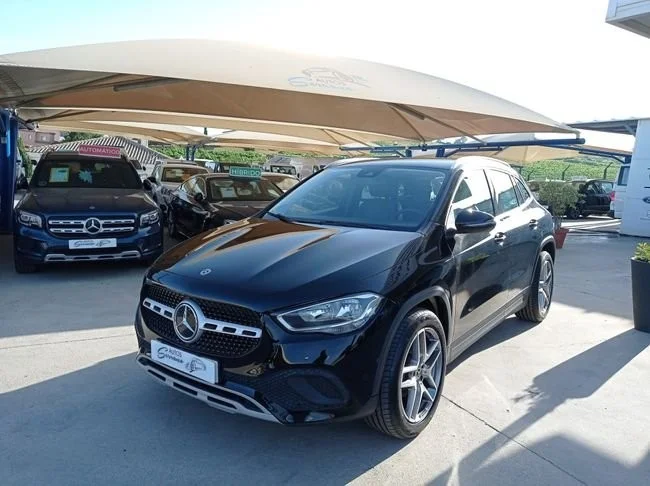 MERCEDES-BENZ Clase GLA GLA 180 7G-DCT