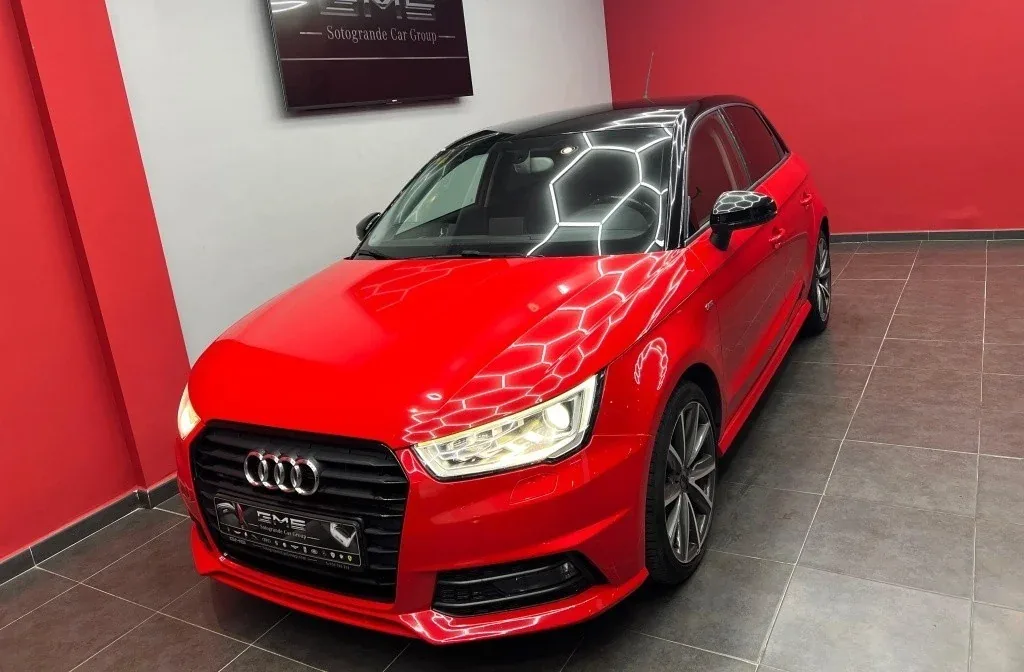AUDI A1 A1 1.0 TFSI Active Kit