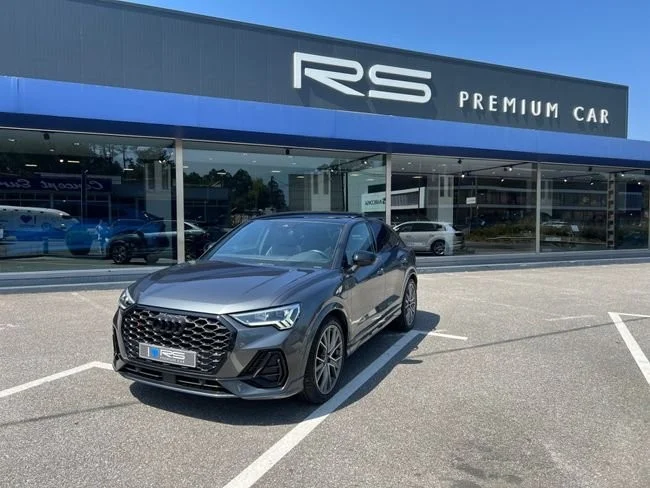 AUDI Q3 Q3 45 TFSIe Black line S-tronic