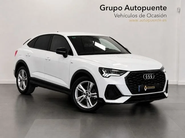 AUDI Q3 S LINE BLACK LINE