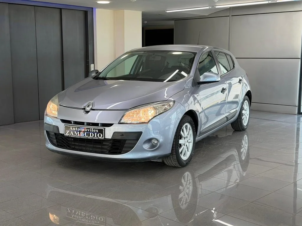 RENAULT Mégane Authentique 1.6 16v 100cv
