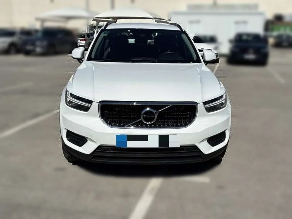 VOLVO XC40 XC40 T2 Momentum Core