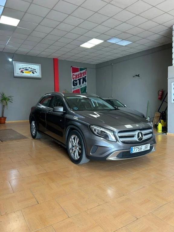 MERCEDES-BENZ Clase GLA GLA 200CDI Urban 7G-DCT