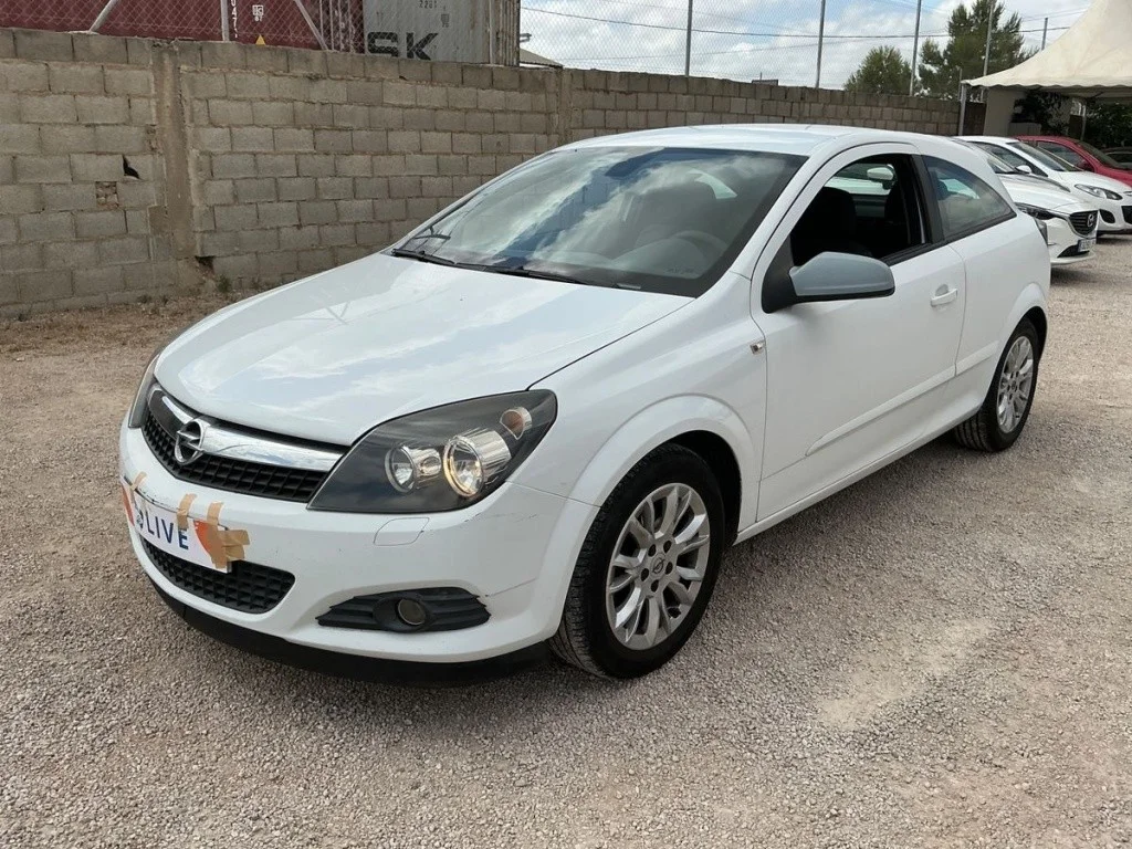 OPEL Astra Astra GTC 1.7CDTi Cosmo 6vel.