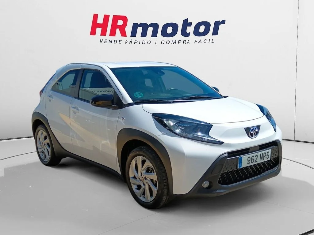 TOYOTA Aygo X Cross Aygo X Cross Play s-CVT