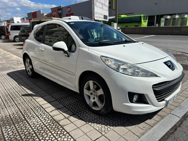 PEUGEOT 207 207 1.6 VTi 16v Sport