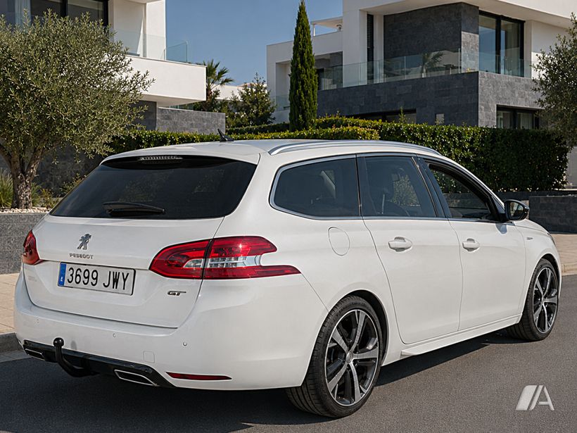 PEUGEOT 308 308 SW 2.0BlueHDi S&S GT EAT8 180