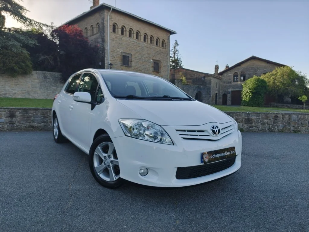 TOYOTA Auris Auris 1.4D-4D Active