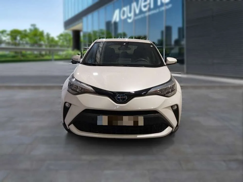 TOYOTA C-HR + 1.8 125H Advance