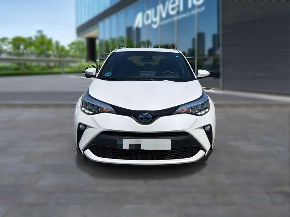 TOYOTA C-HR + 2.0 180H Advance