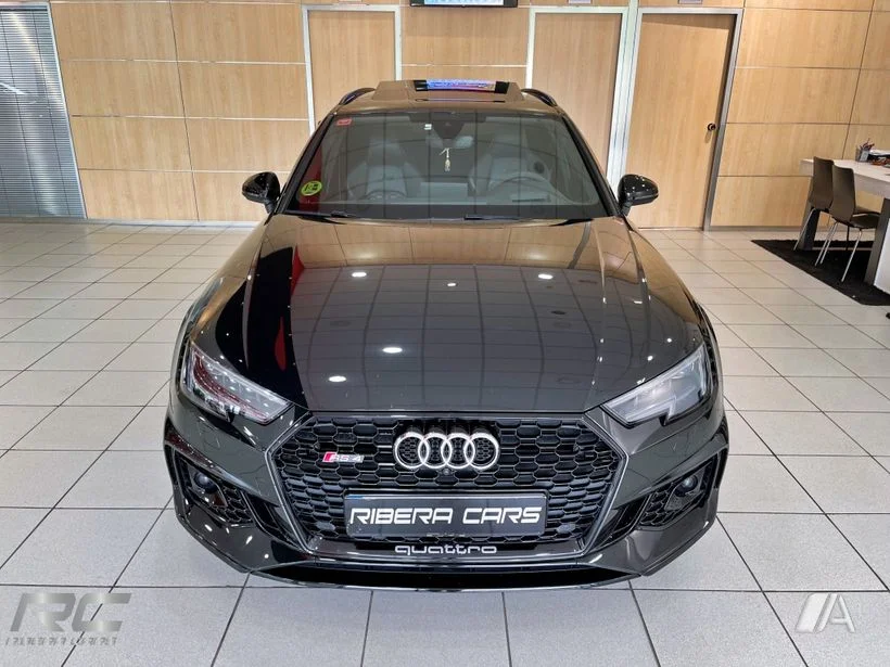 AUDI A4 RS4 Avant 2.9 TFSI quattro tiptronic